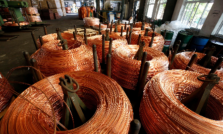 Mỹ đẩy mạnh tích trữ, giá đồng không ngừng leo thang