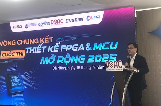 Phó giám đốc Sở KH&CN Đà Nẵng Trần Ngọc Thạch phát biểu khai mạc Cuộc thi. Ảnh Ngô Anh Văn