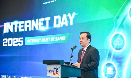 Thứ trưởng Bộ Khoa học và Công nghệ Phạm Đức Long phát biểu tại sự kiện Internet Day 2025 - Ảnh: Minh Sơn. 