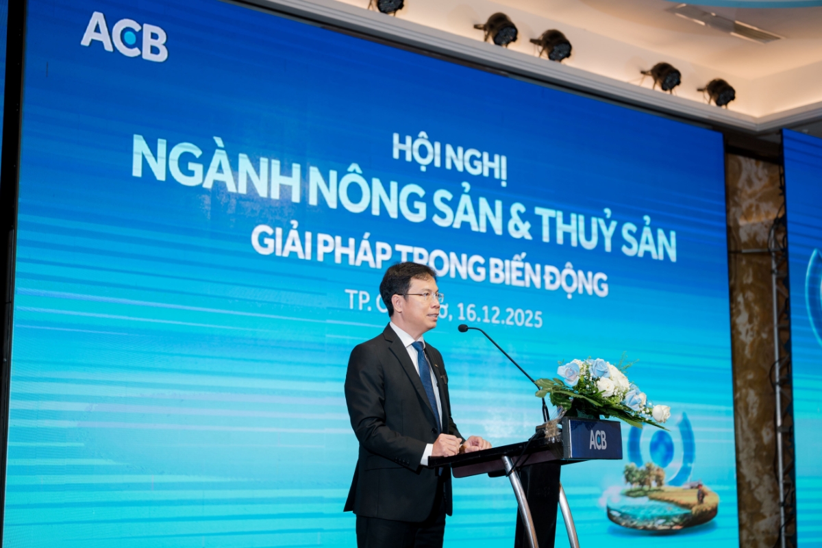 Ông Ngô Tấn Long - Phó Tổng giám đốc ACB phát biểu tại sự kiện.