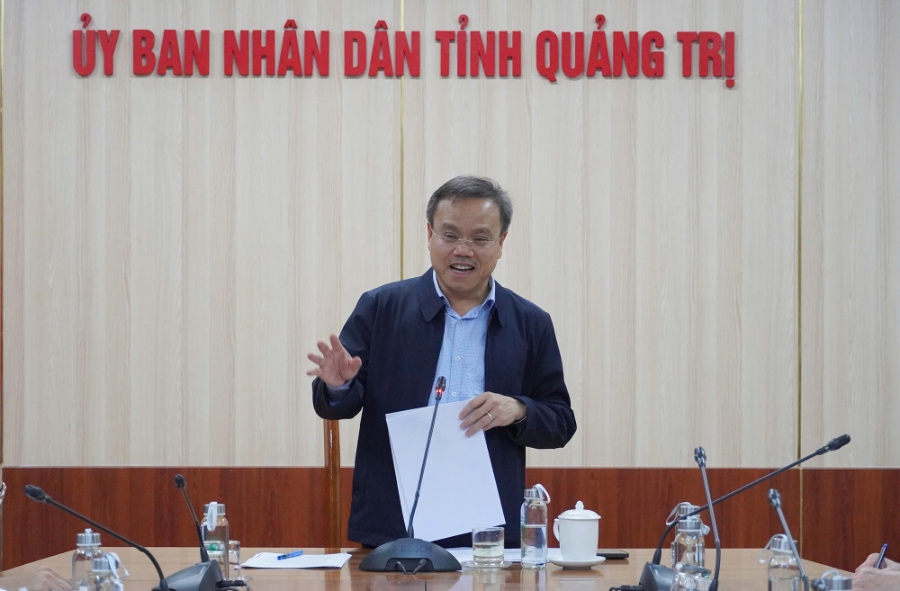 Phó Chủ tịch UBND tỉnh Quảng Trị Lê Đức Tiến phát biểu tại buổi làm việc