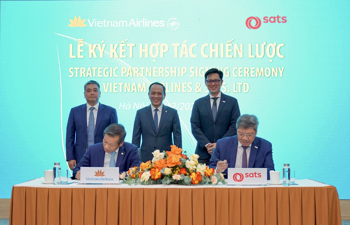 Vietnam Airlines và SATS ký kết thỏa thuận hợp tác chiến lược.
