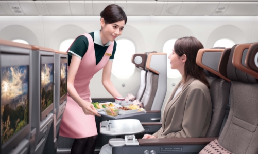 EVA Air thiết lập chuẩn mực bay 5 sao quốc tế cho hành khách Việt