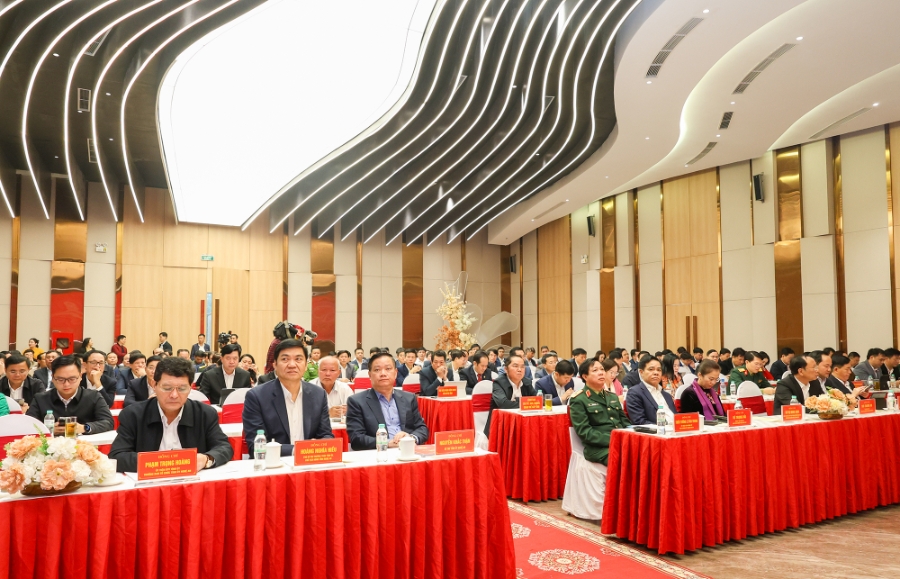 Các đại biểu tham dự hội nghị