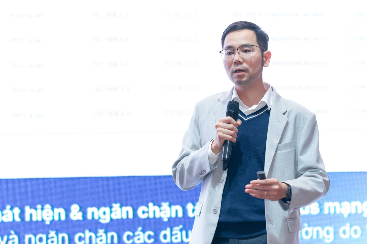 Ông Mai Văn Tài, Giám đốc Trung tâm dịch vụ An ninh mạng SafeGate, chia sẻ tại phiên toạ đàm chuyên đề trong sự kiện Internet Day 2025