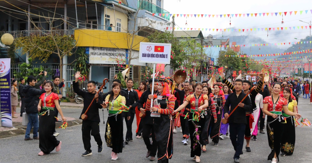 Lễ hội Ném còn vun đắp tình hữu nghị của đồng bào dân tộc thiểu số 3 quốc gia Việt Nam - Lào - Trung Quốc