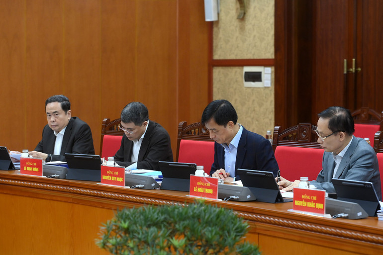 Chủ tịch Quốc hội Trần Thanh Mẫn và các đại biểu tham dự phiên họp. Ảnh: Nhân Dân