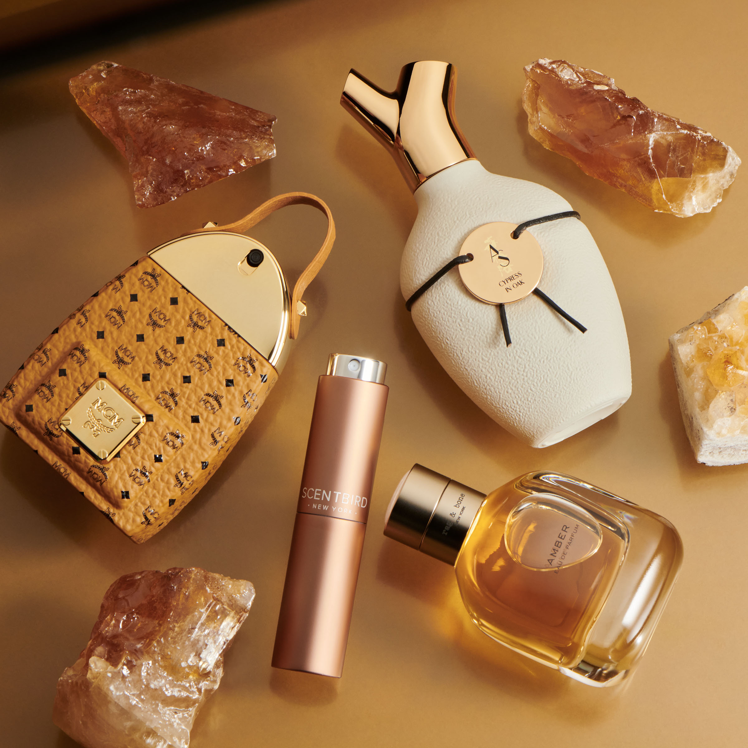 Top các mùi hương nước hoa của mùa lễ hội 2025 - Ảnh 2