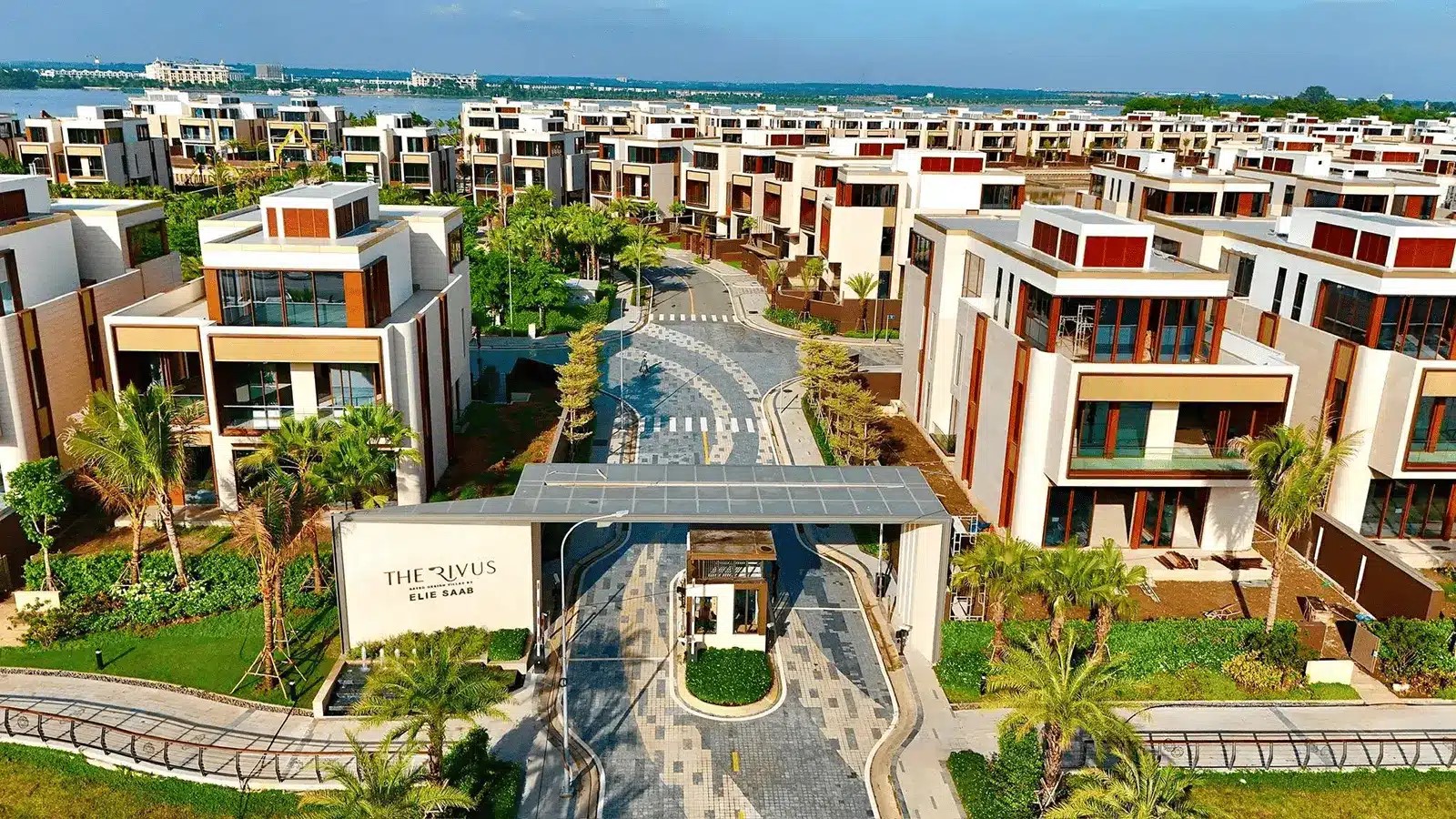 Nguồn cung cao cấp khan hiếm, chất lượng sản phẩm trở thành yếu tố quyết định khả năng hấp thụ.