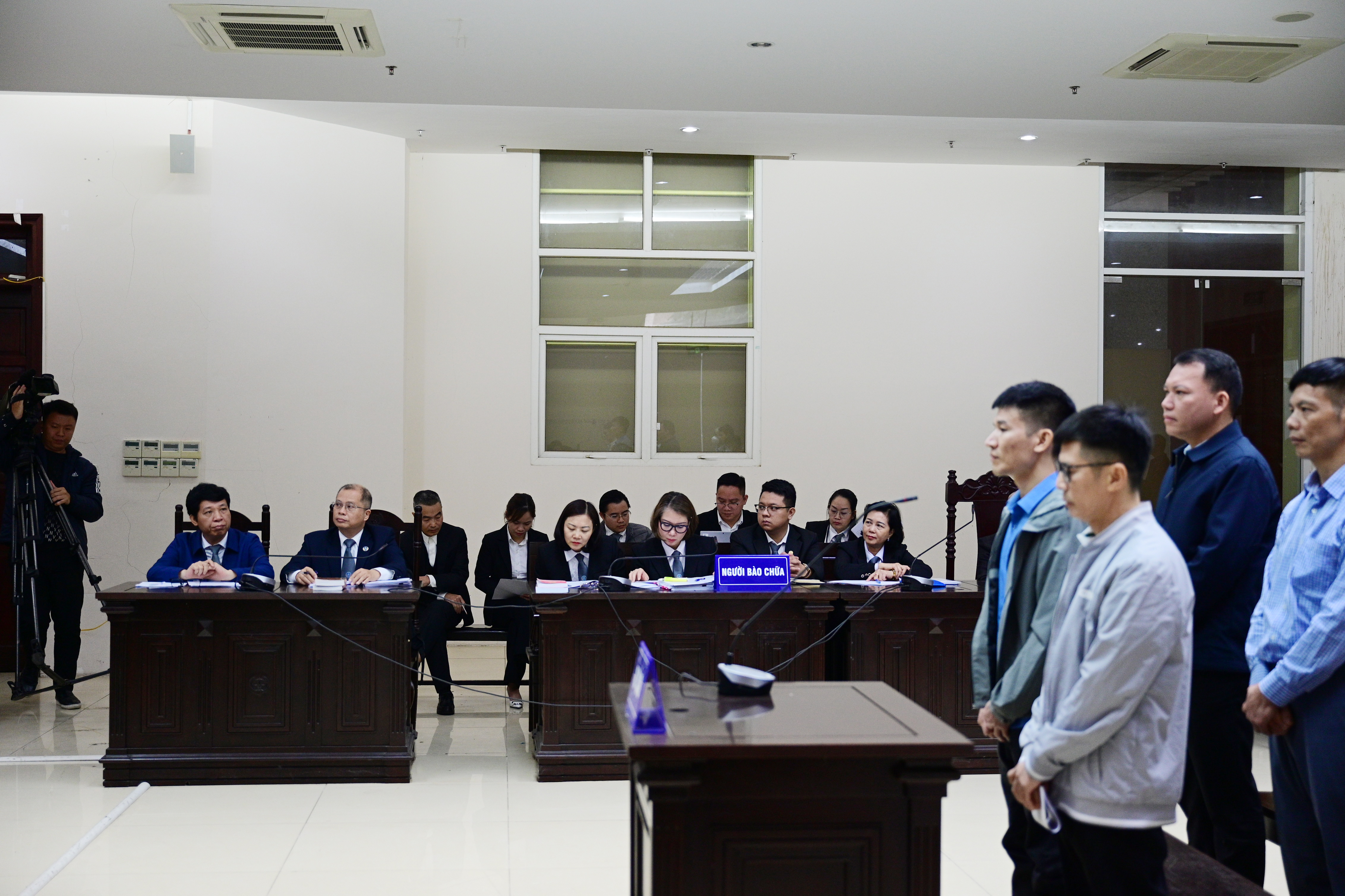 Quang cảnh phiên tòa phúc thẩm.