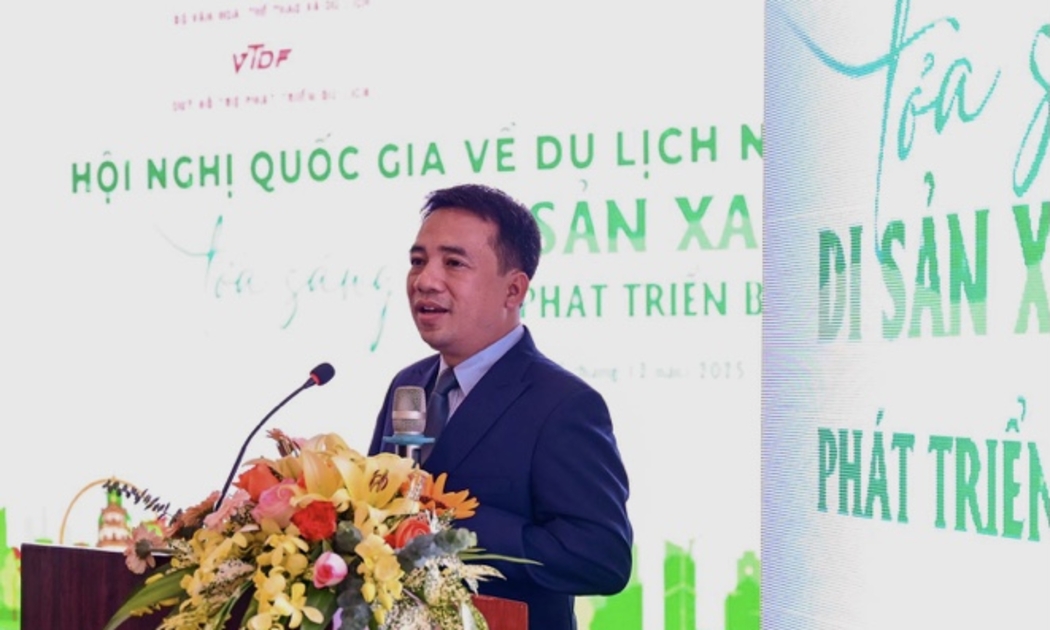 Ông Trần Hữu Thùy Giang, Phó chủ tịch UBND thành phố Huế, phát biểu tại Hội nghị.  