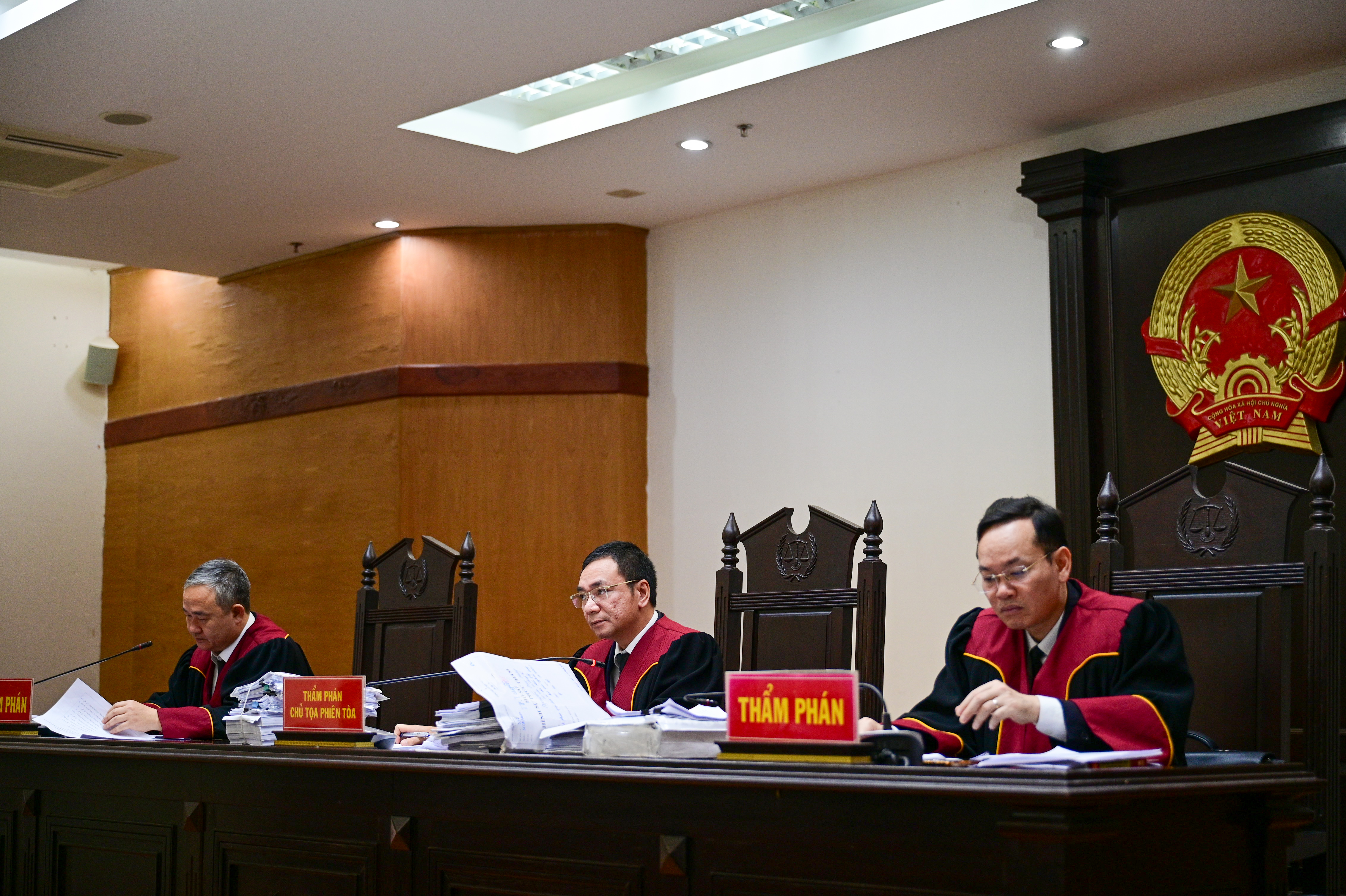 Hội đồng xét xử Tòa phúc thẩm Tòa án nhân dân Tối cao tại Hà Nội.