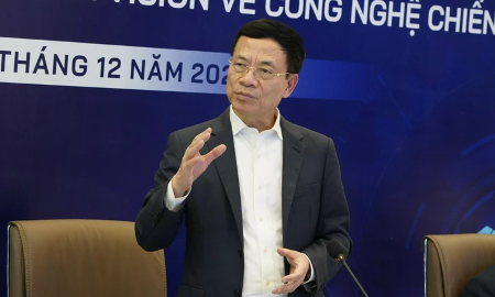 Bộ trưởng Bộ Khoa học và Công nghệ Nguyễn Mạnh Hùng.