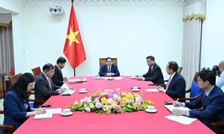 Thủ tướng hai nước Việt Nam và Singapore điện đàm thúc đẩy triển khai Đối tác Chiến lược toàn diện