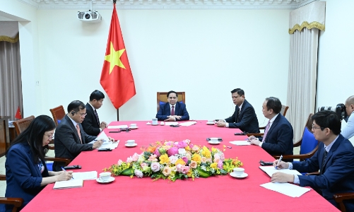 Thủ tướng hai nước Việt Nam và Singapore điện đàm thúc đẩy triển khai Đối tác Chiến lược toàn diện