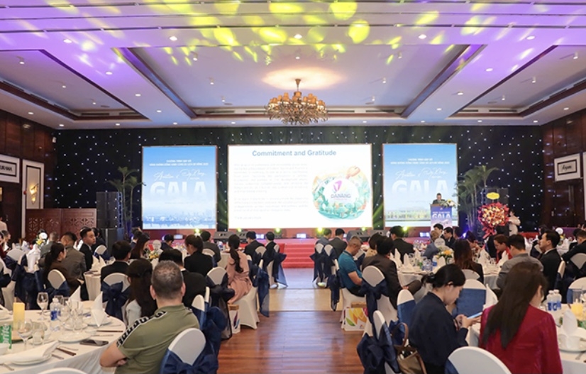 Các đại biểu tham dự chương trình Gặp gỡ.