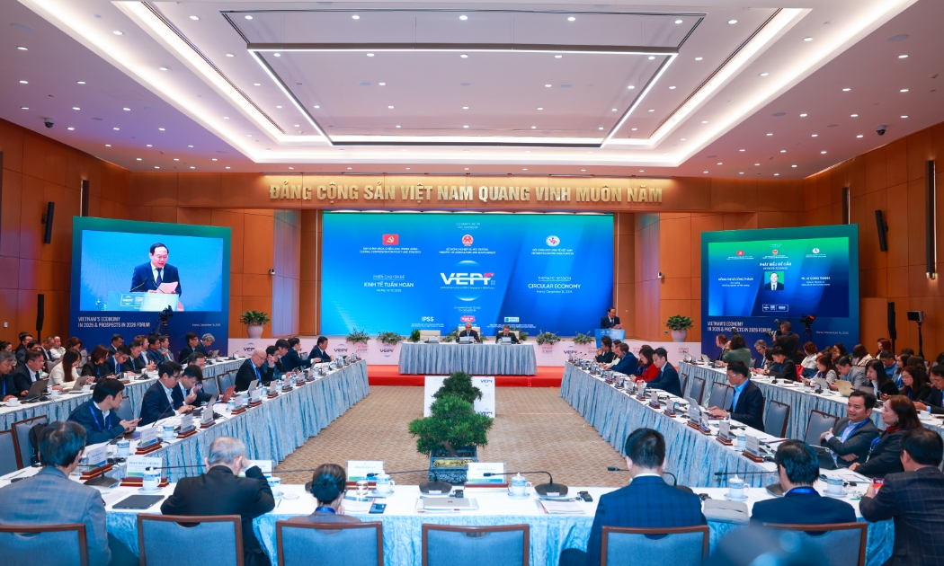 Toàn cảnh Diễn đàn Kinh tế Việt Nam 2025, triển vọng 2026.
