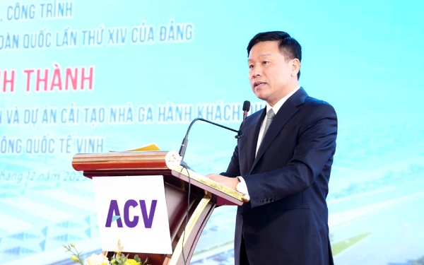 Phó Chủ tịch UBND tỉnh Nghệ An Hoàng Phú Hiền phát biểu tại buổi lễ