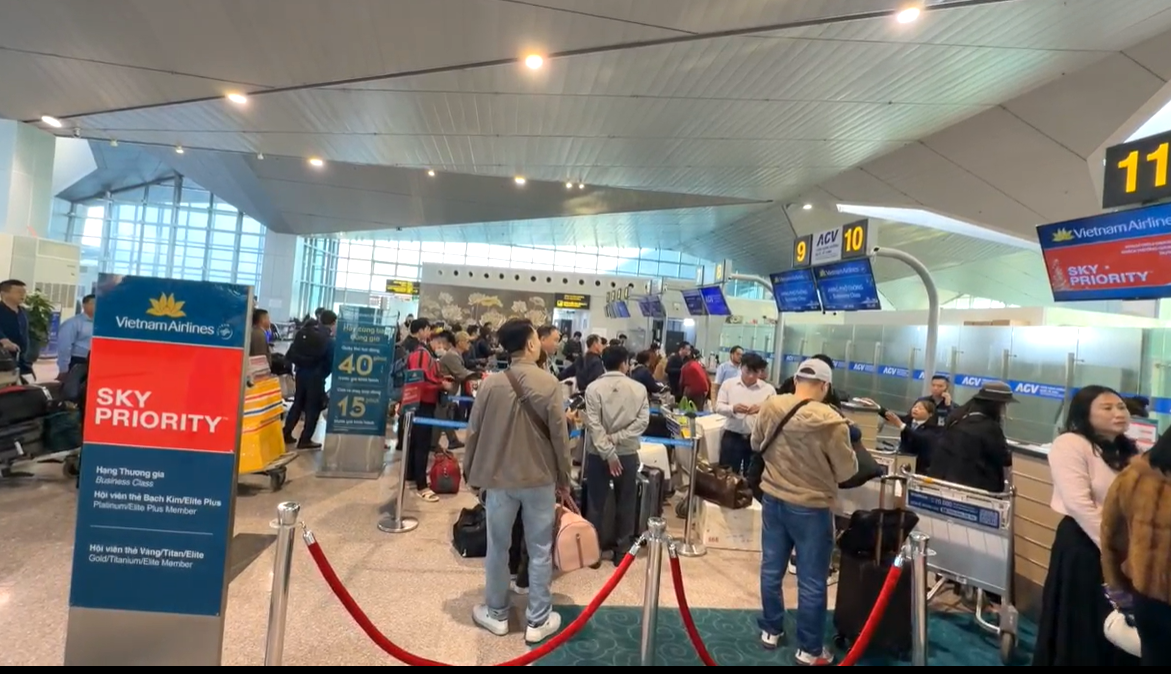 Hình ảnh Cảng hàng không quốc tế Vinh trong ngày mở cửa trở lại - Ảnh 1