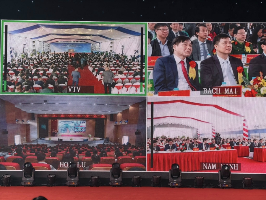 Lễ khánh thành được kết nối trực tuyến đến các đơn vị.&nbsp;