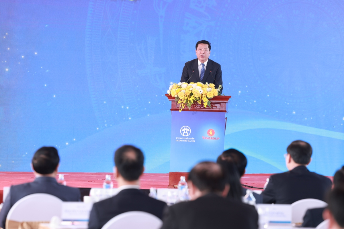 Bộ trưởng Bộ Xây dựng Trần Hồng Minh phát biểu khai mạc.&nbsp;