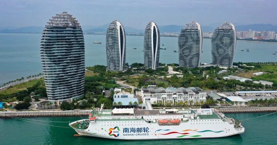 Trung Quốc xây cảng thương mại tự do lớn nhất thế giới ở Hải Nam. Ảnh: TÂN HOA XÃ