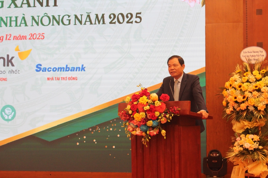 Ông Nguyễn Xuân Cường:&nbsp;tăng trưởng xanh hiện nay không còn là lựa chọn, mà là yêu cầu tất yếu của xu thế phát triển. Ảnh Chu Khôi.