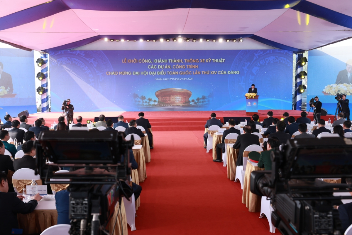 Điểm cầu trung tâm được đặt tại Lễ khởi công Dự án đầu tư xây dựng Khu đô thị thể thao Olympic tại xã Thượng Phúc, Hà Nội.