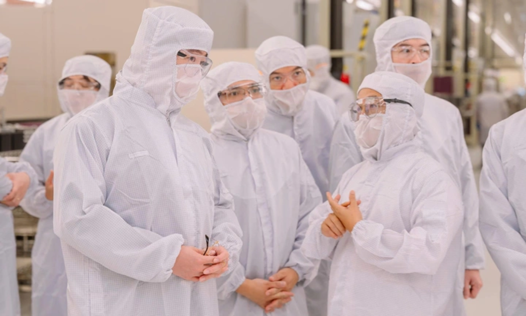 Bộ Khoa học và Công nghệ đề nghị Intel mở rộng hoạt động đóng gói, kiểm thử chip tại Việt Nam