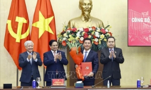 Bộ Chính trị chỉ định ông Nguyễn Hồng Diên giữ chức Phó Bí thư chuyên trách Đảng ủy Quốc hội