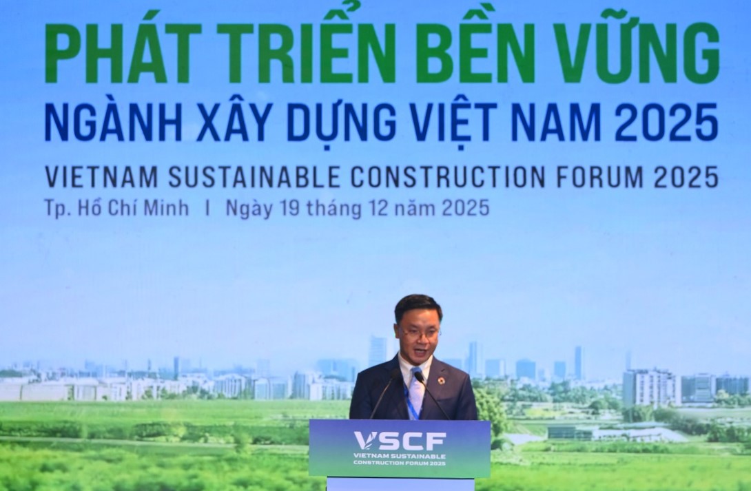 Ông Đinh Ngọc Tuấn: 