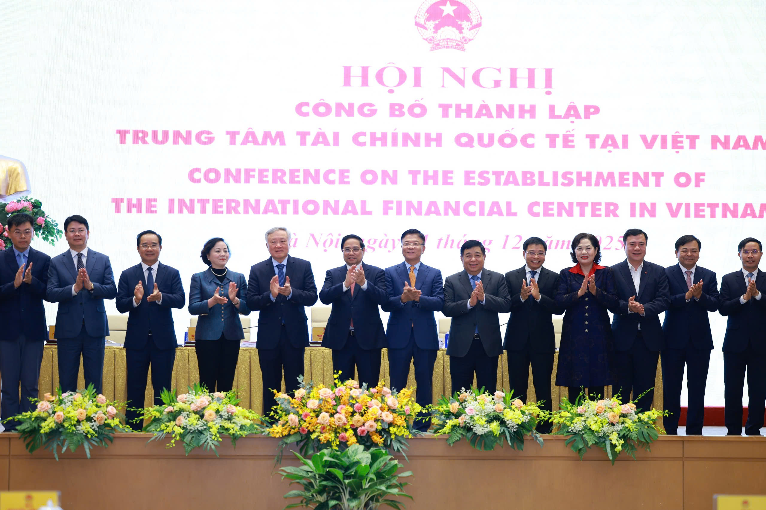 Ra mắt Hội đồng điều hành Trung tâm Tài chính quốc tế tại Việt Nam.