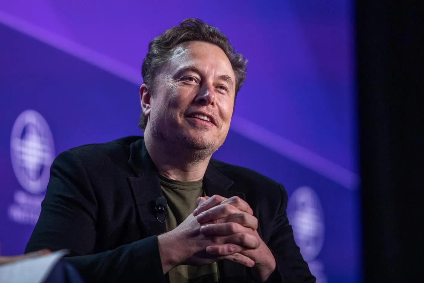 <i>Tỷ phú Elon Musk vừa lập một kỷ lục mới. Ảnh: Getty.</i>
