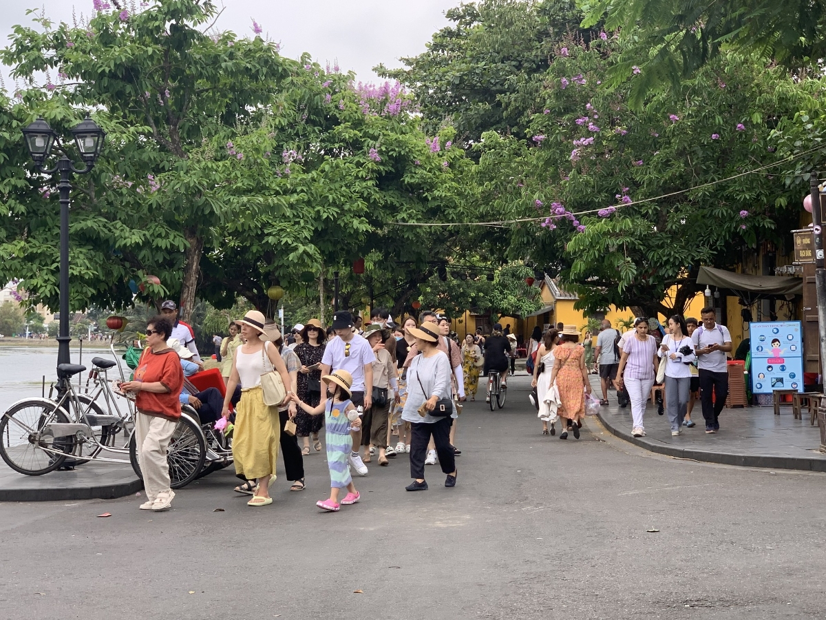 Năm 2025, ngành du lịch tiếp tục lập kỷ lục mới khi đón vị khách thứ 20 triệu vào tháng 12.