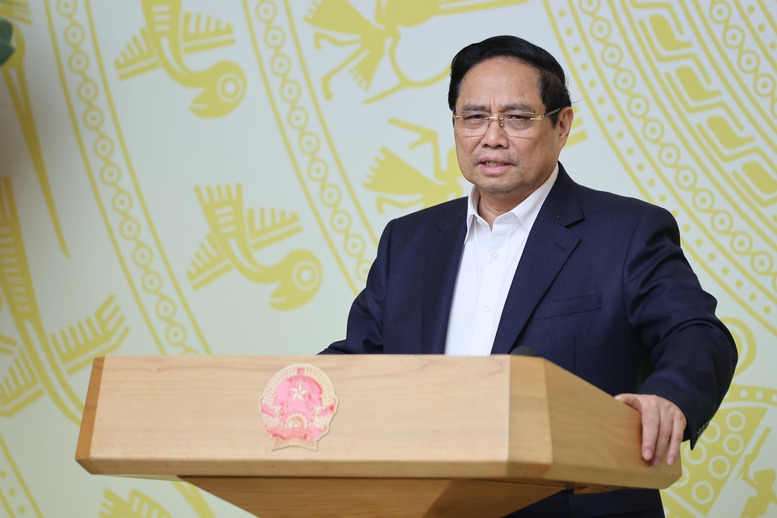 Thủ tướng nêu rõ tinh thần tổ chức Đại hội Thi đua yêu nước toàn quốc lần thứ XI phải đảm bảo trang trọng, nghiêm túc, vui tươi, lành mạnh, đặc sắc, có tính lan tỏa cao, bền vững, an toàn - Ảnh: VGP