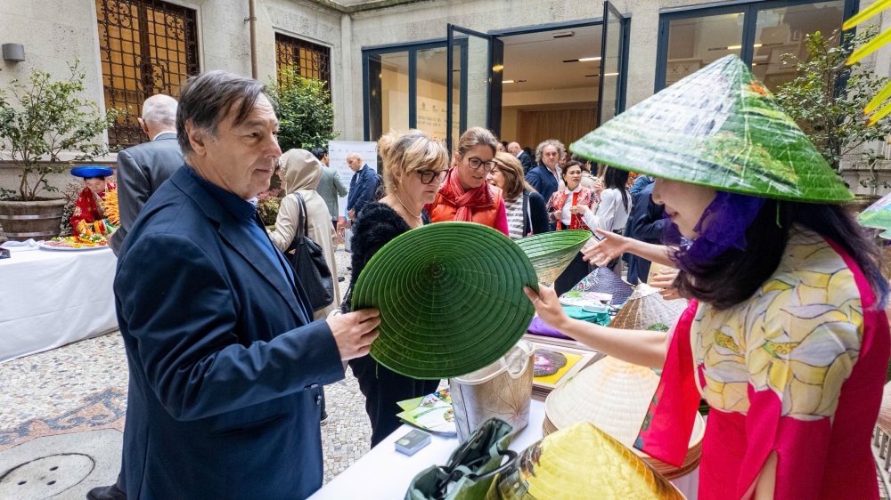 Quảng bá du lịch Huế tại các nước ở Châu Âu trong khuôn khổ các chương trình xúc tiến Năm Du lịch quốc gia 2025