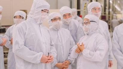 Intel encouraged to promote semiconductor packaging and testing activities in Vietnam 