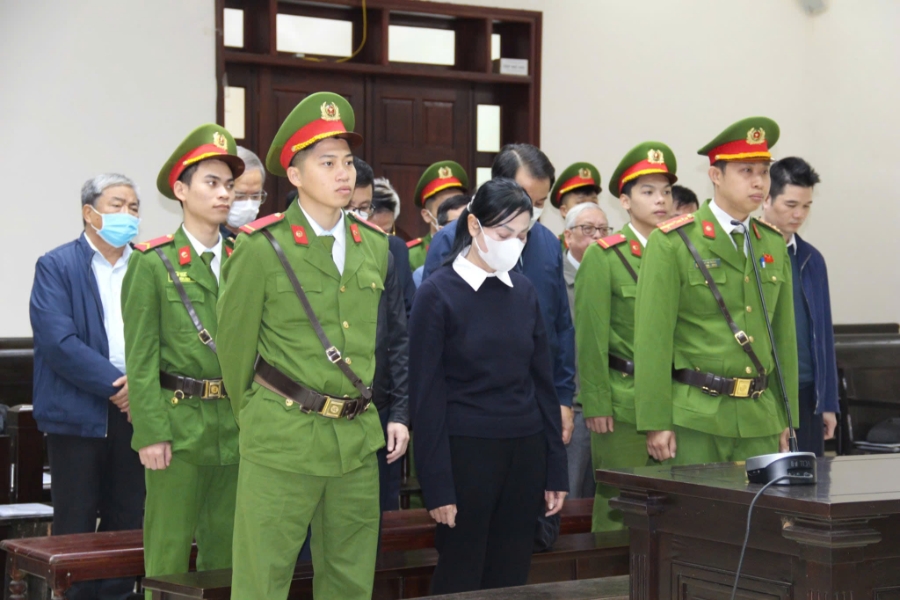 Các bị cáo tại tòa. 