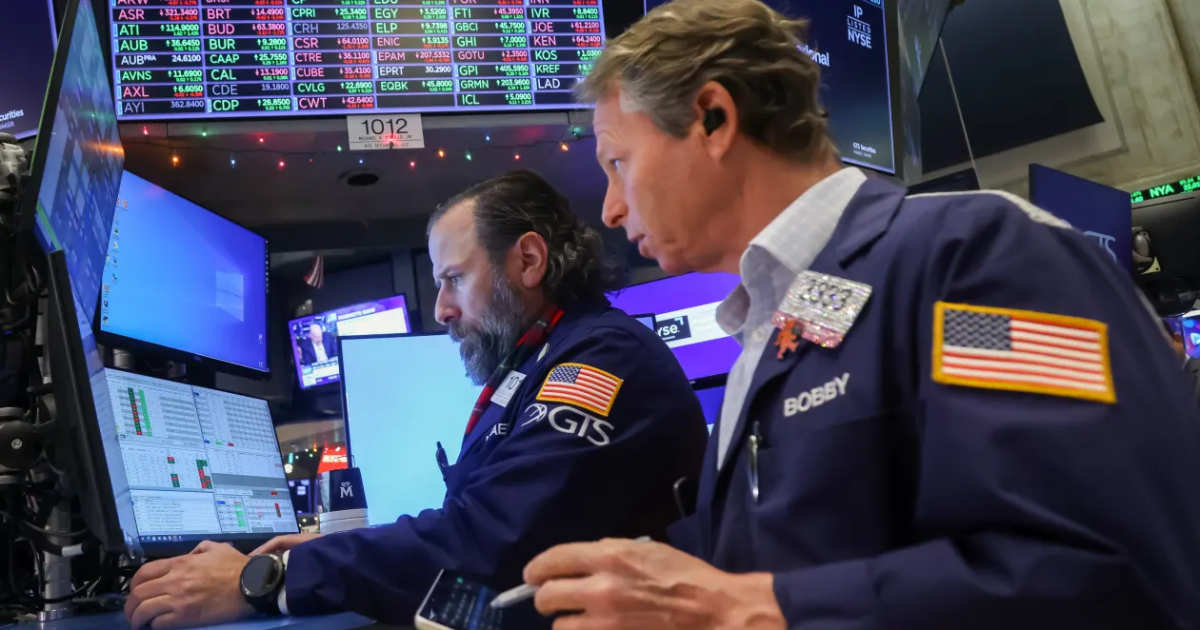 Chứng khoán Mỹ xanh 3 phiên liên tiếp nhờ cổ phiếu AI, giá dầu tăng gần 2,7%