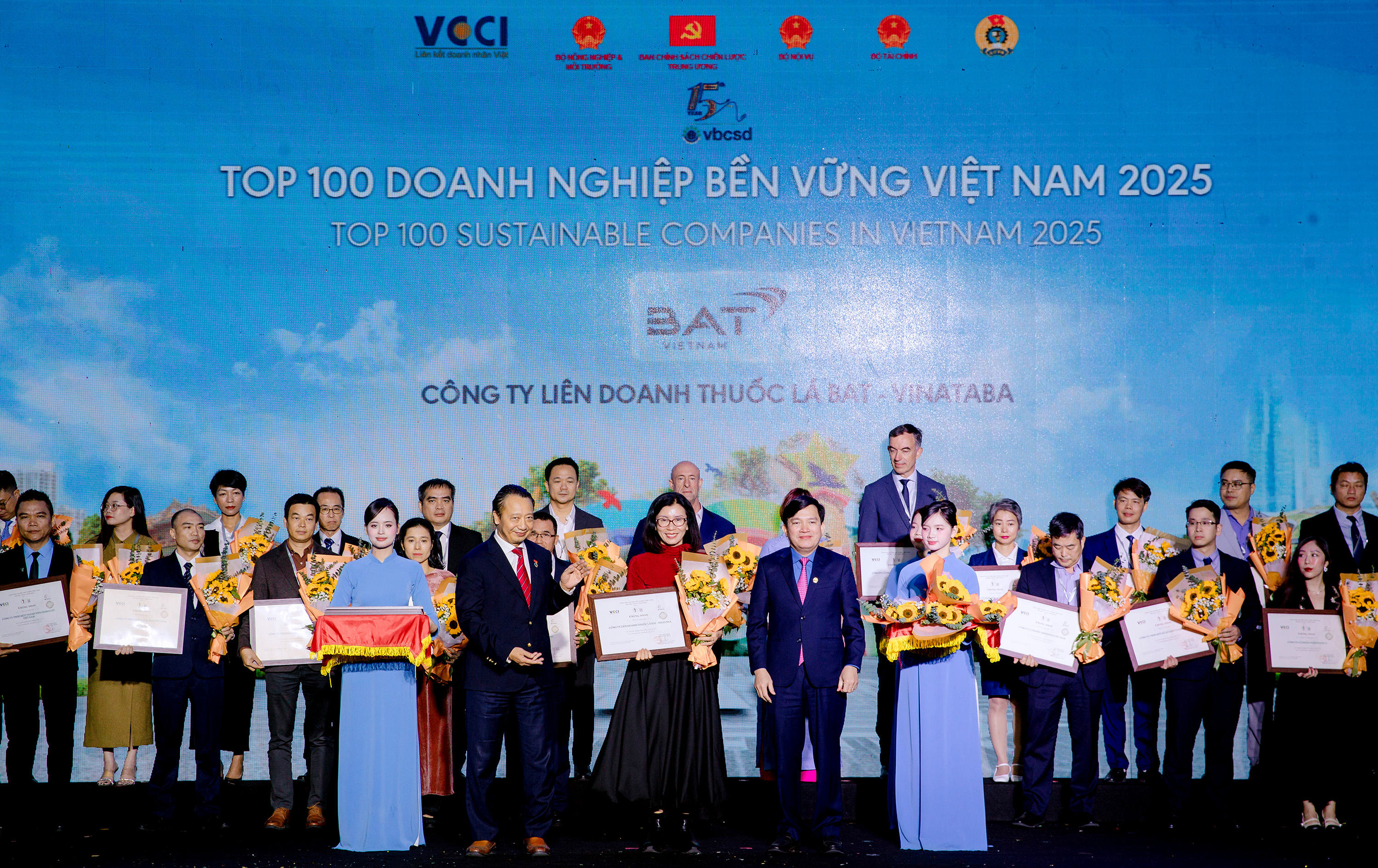 BAT Vietnam has been named among the Top 11 sustainable businesses in Vietnam at the CSI 100 Awards 2025.