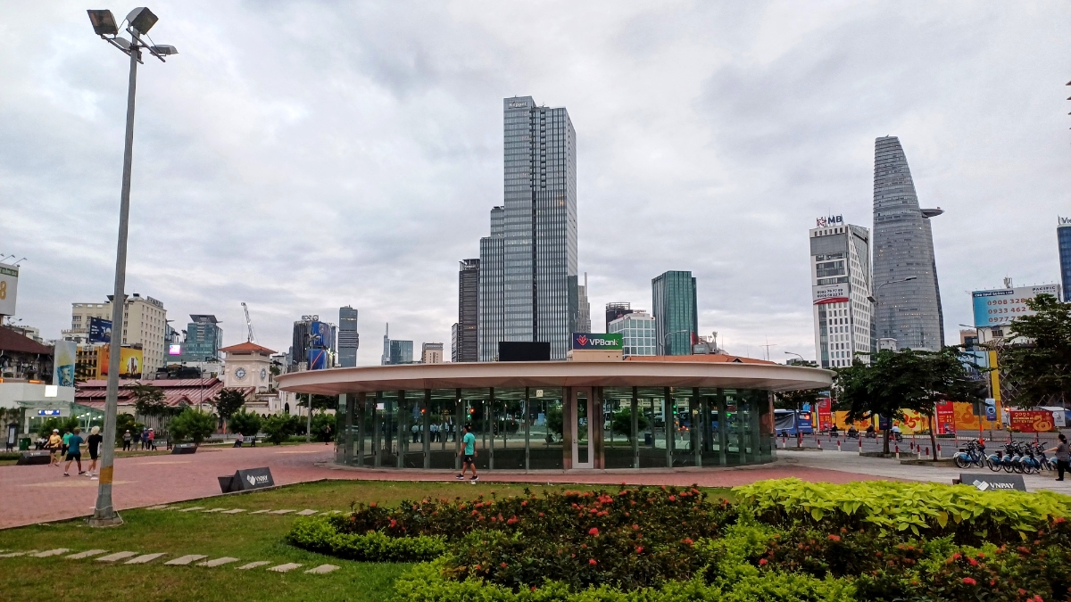 Metro số 2 Bến Thành - Tham Lương được kéo dài thêm 200 m, kết nối trực tiếp vào ga trung tâm Bến Thành. Ảnh minh họa ga trung tâm Bến Thành