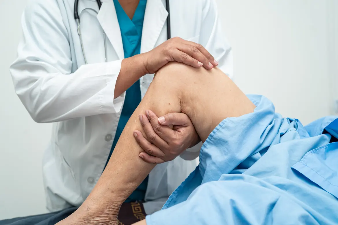 Với chuyên ngành lão khoa, dinh dưỡng sai có thể gây suy giảm khối cơ.