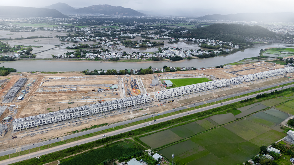 Quy Nhơn Iconic kiên cố, vững vàng trong đợt mưa lớn tại miền Trung.