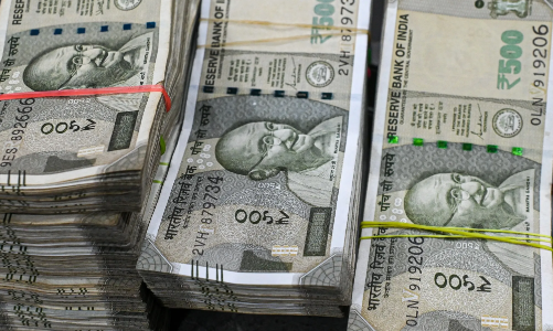 Rupee Ấn Độ là đồng tiền châu Á mất giá mạnh nhất năm nay