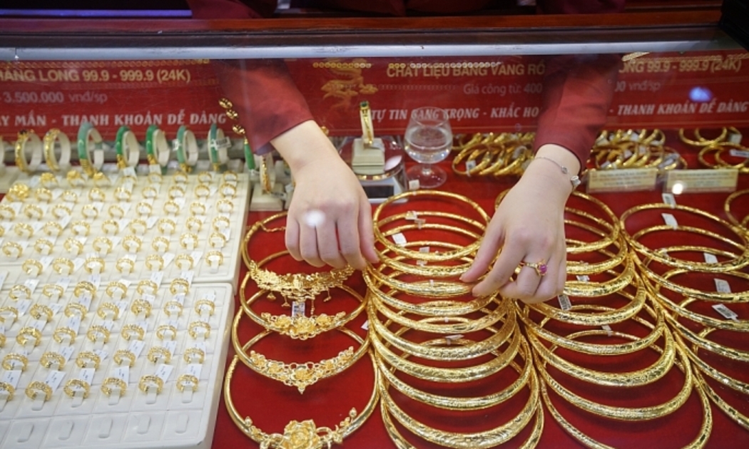 Giá mua, bán vàng miếng SJC tăng 2,6 triệu đồng trong 3 phiên