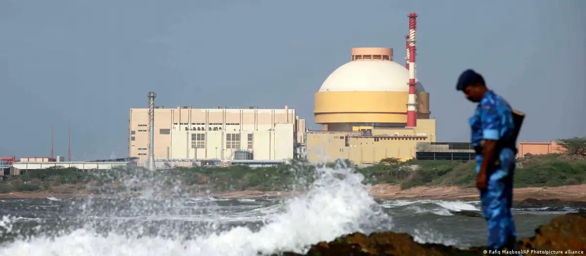 Ấn Độ đang trên đà hoàn thành, thậm chí vượt mục tiêu cắt giảm 45% cường độ phát thải so với mức năm 2005 vào năm 2030. Ảnh: Rafiq Maqbool/AP Photo/picture alliance