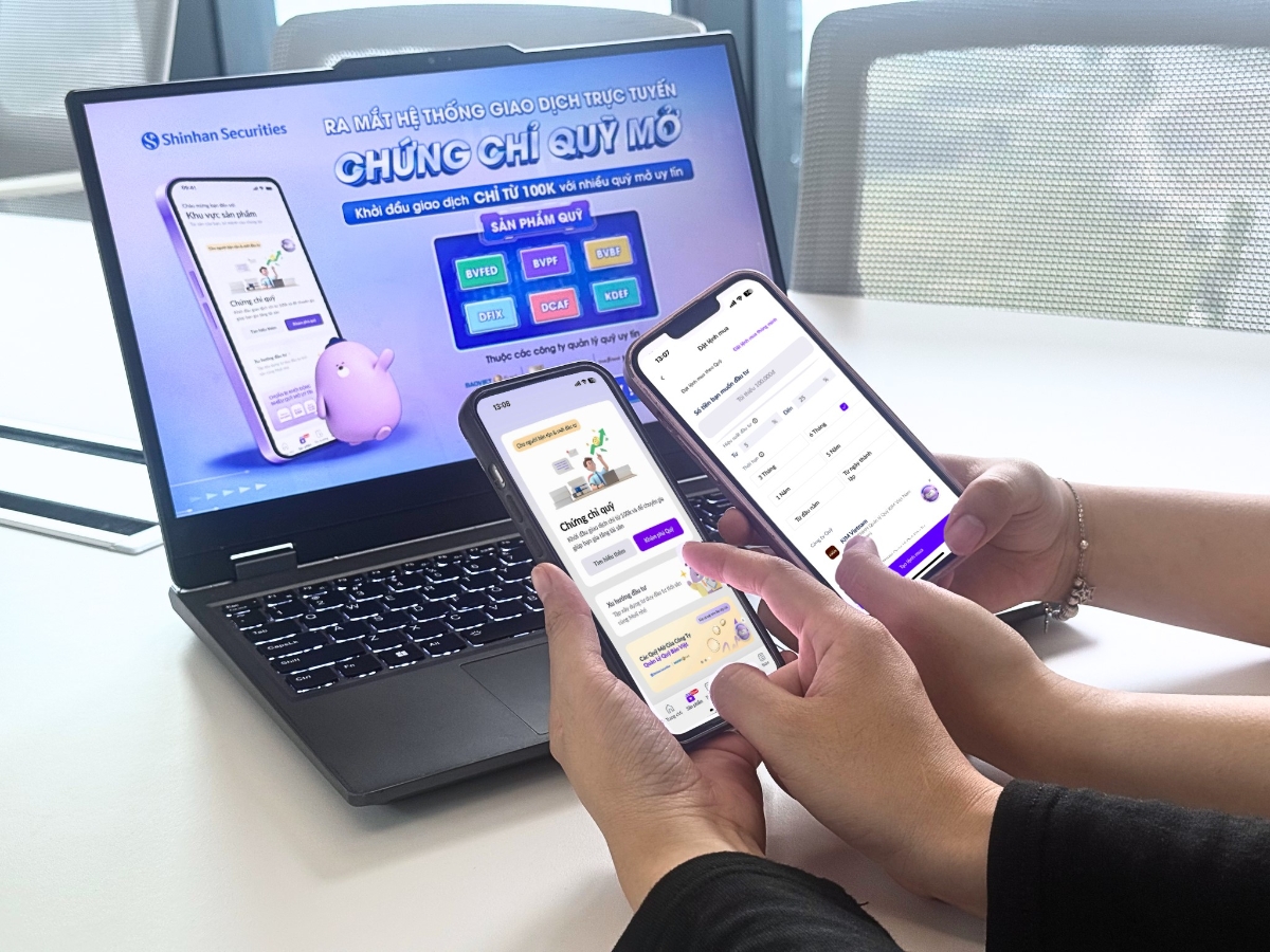 Nhà đầu tư tìm hiểu và giao dịch chứng chỉ quỹ mở trên ứng dụng San Xin Ha.