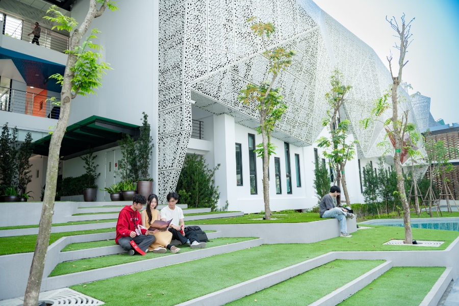 Sinh viên được thụ hưởng uy tín thương hiệu và chất lượng đào tạo đẳng cấp quốc tế từ Manchester Metropolitan, trong môi trường chuẩn QS 5 sao quốc tế của BUV. Ảnh: BUV.