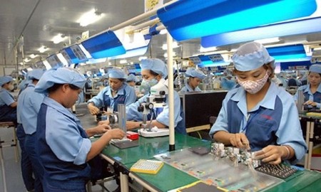 Lao động Việt Nam tại Đài Loan được tăng lương cơ bản từ 1/1/2026