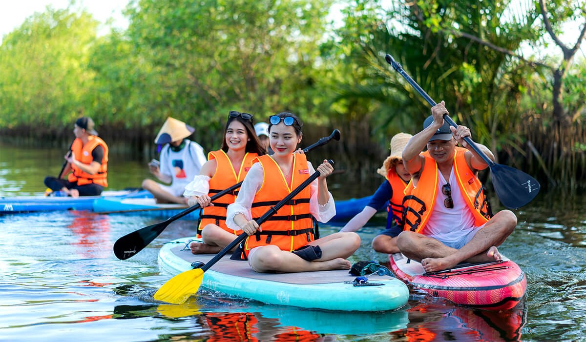 Du lịch xanh, thân thiện môi trường là định hướng xuyên suốt của thành phố Huế.